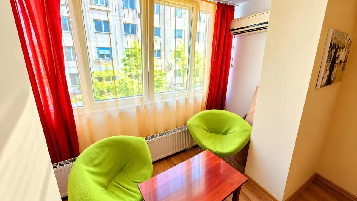 Apartment with 2 bedrooms for sale 50.5 sqm in Oravita, Vest area - foto 10