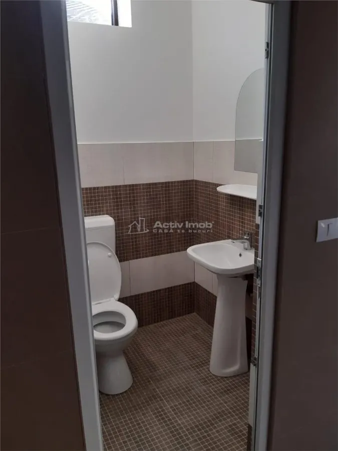 Espace Commercial à Louer 230 m² Strada Petru Cercel - Regata - foto 4