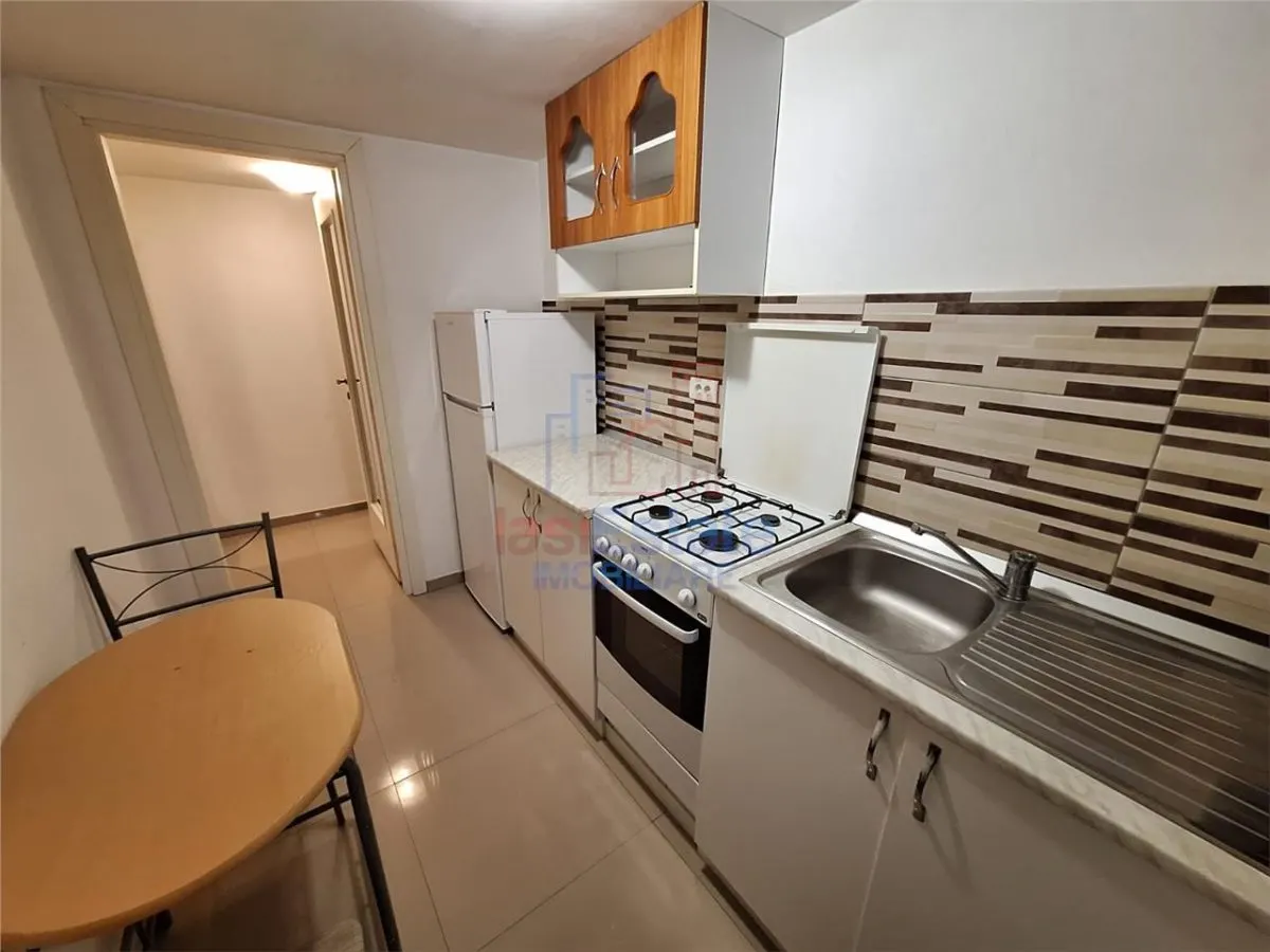 Apartament 2 camere decomandat Tatarasi str Valter Maracineanu - foto 1