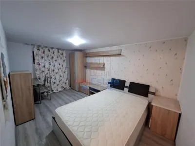 Apartament 2 camere decomandat Tatarasi str Valter Maracineanu - foto 3