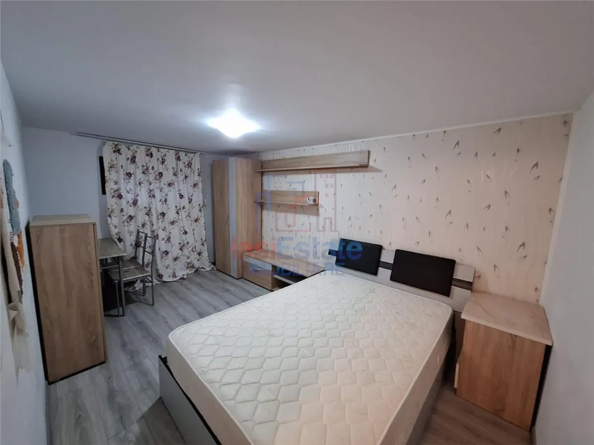 Apartament 2 camere decomandat Tatarasi str Valter Maracineanu - foto 3