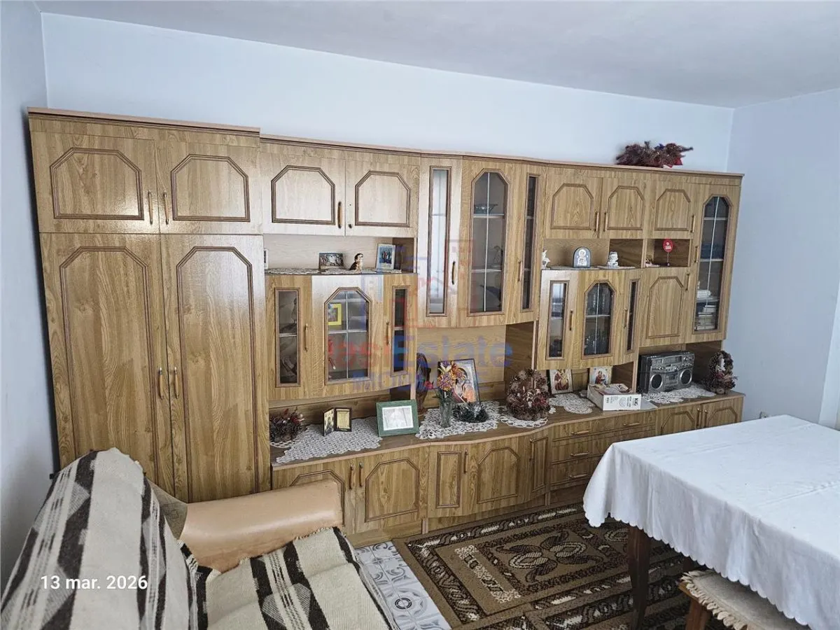 Podul de piatra Kaufland apartament cu 3 camere la casa - foto 1