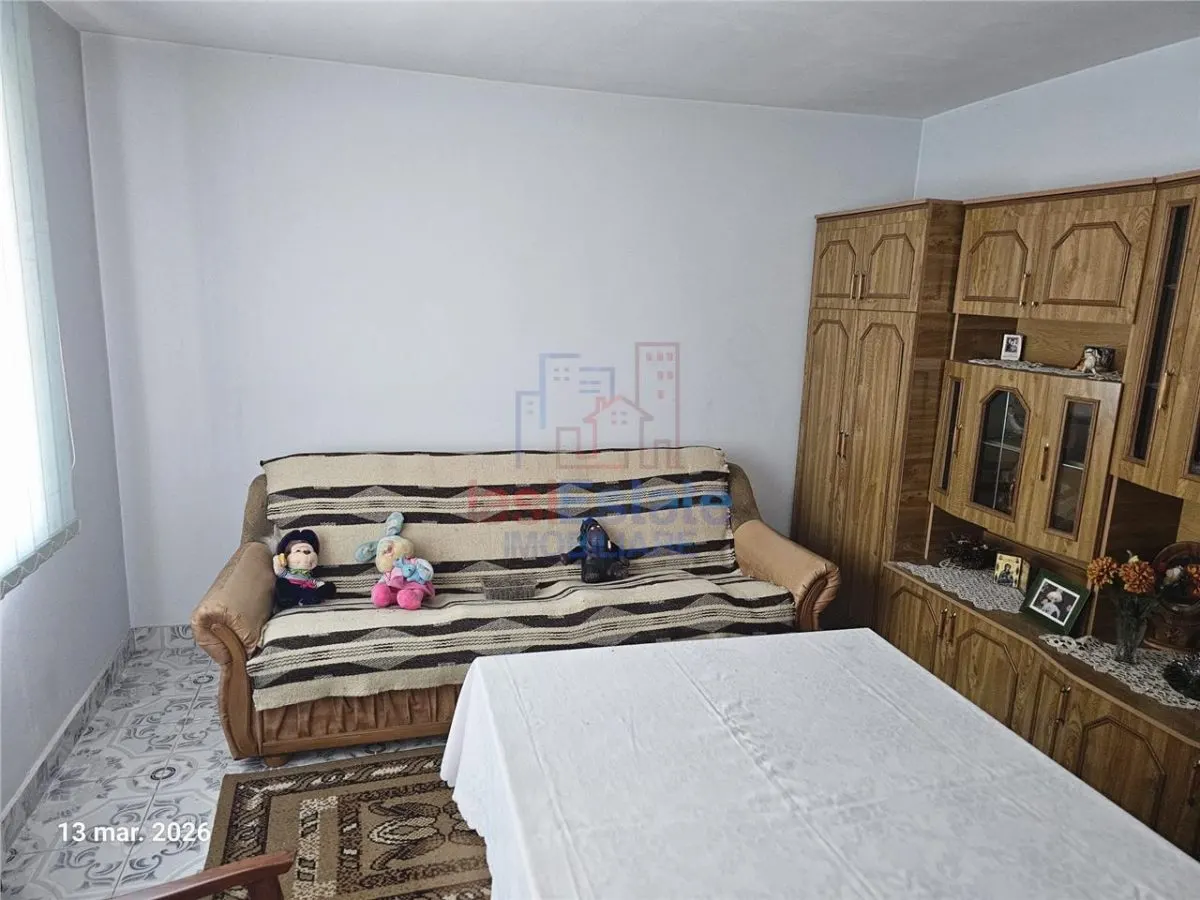 Podul de piatra Kaufland apartament cu 3 camere la casa - foto 2