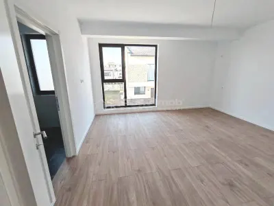 Venta - Villa Dúplex - Prelungirea Ghencea - Cartierul Latin - €235.000 IVA Incl. - foto 10