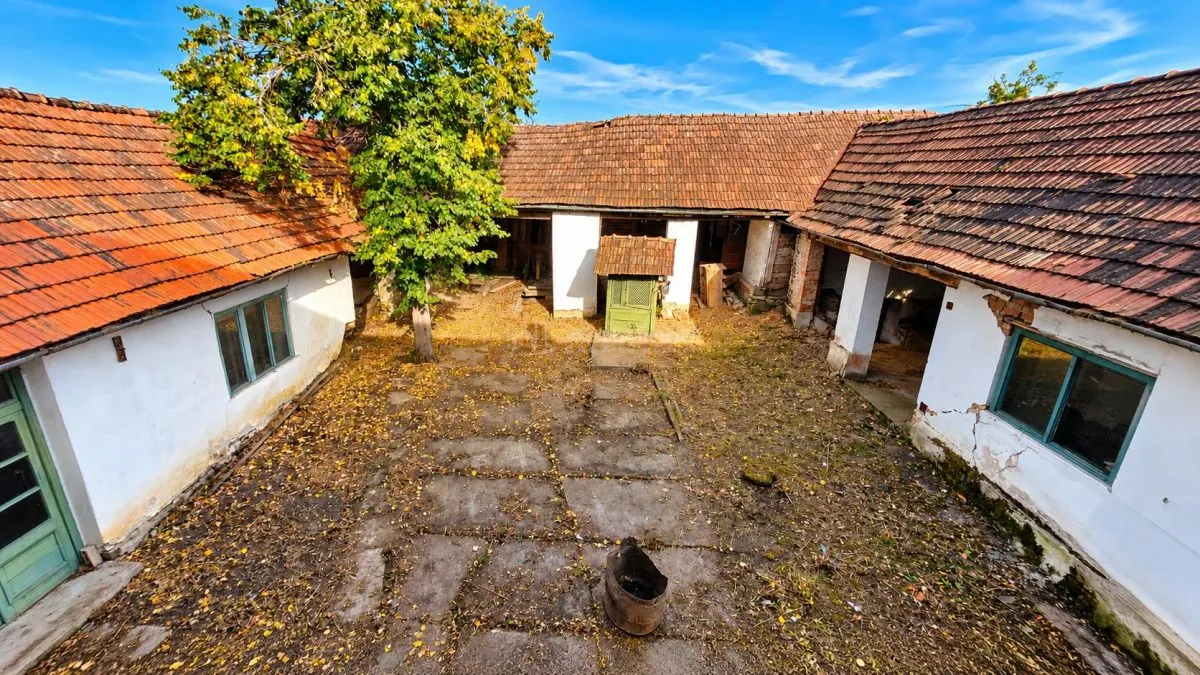 Comoraste | Villa P+1 | 12 Pièces | 944 sqm Terrain | Zéro Commission Acheteur - foto 6