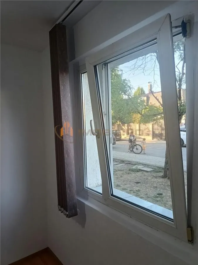 Estudio, Planta Baja, Barrio Cantemir – Podu de Piatra - foto 3