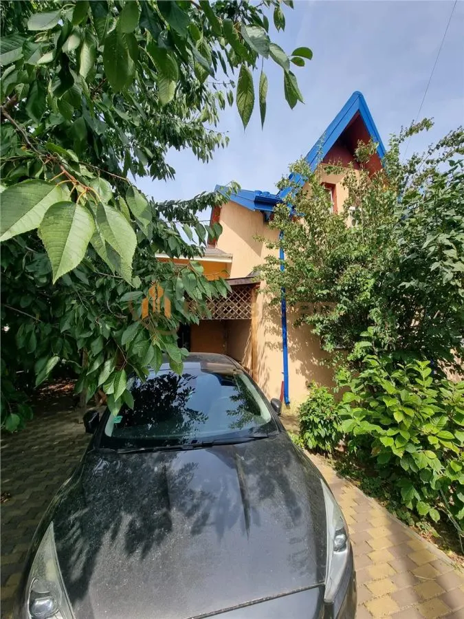 House / villa for sale 135 sqm in Iasi, Valea Adanca area - foto 16