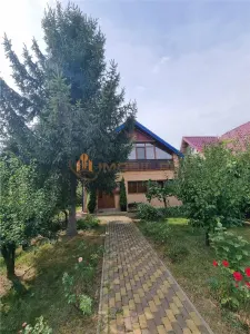 House / villa for sale 135 sqm in Iasi, Valea Adanca area - foto 17