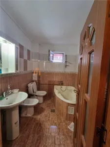 House / villa for sale 135 sqm in Iasi, Valea Adanca area - foto 19