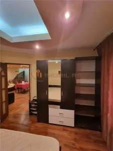 House / villa for sale 135 sqm in Iasi, Valea Adanca area - foto 3