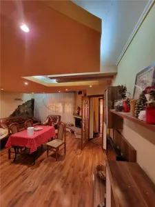 House / villa for sale 135 sqm in Iasi, Valea Adanca area - foto 4