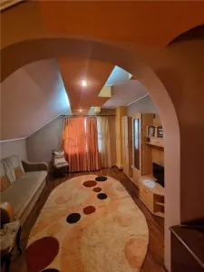 House / villa for sale 135 sqm in Iasi, Valea Adanca area - foto 8