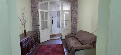 Apartament 3 camere Piata Traian | cladire istorica | 61,44 mp plus boxa 29,26 mp si cota teren - foto 3
