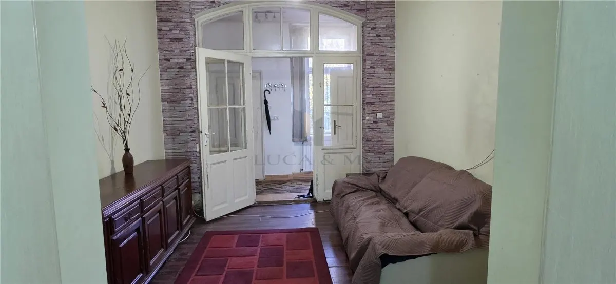 Apartament 3 camere Piata Traian | cladire istorica | 61,44 mp plus boxa 29,26 mp si cota teren - foto 3