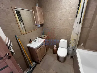 شقة حديثة بغرفتي نوم، الطابق الأرضي المرتفع، والاه لوبولو، مول مولدوفا - foto 6