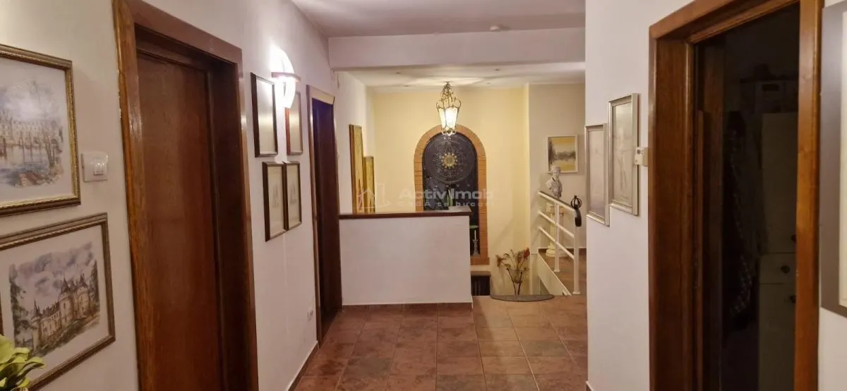 Villa Exclusive Resita | Sous-sol+RdC+Étage+Mansarde | 539m² Construit, 1205m² Terrain - foto 9