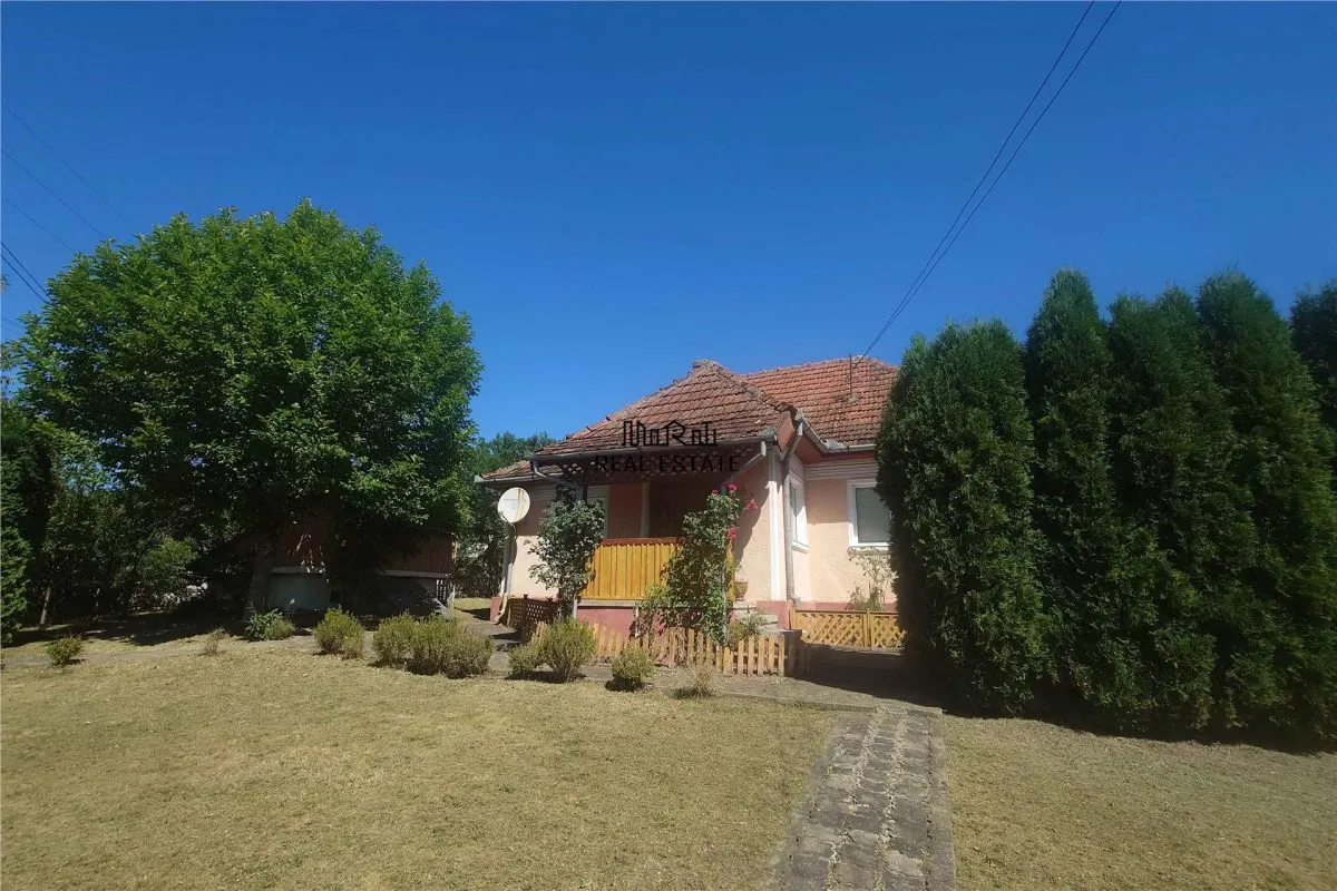 Propriété Rurale Substantielle avec Terrains Généreux et Constructions Solides en Cadre Tranquille - foto 1
