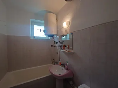 Appartement Trois Pièces Brad - foto 17