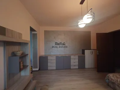 Appartement Trois Pièces Brad - foto 9