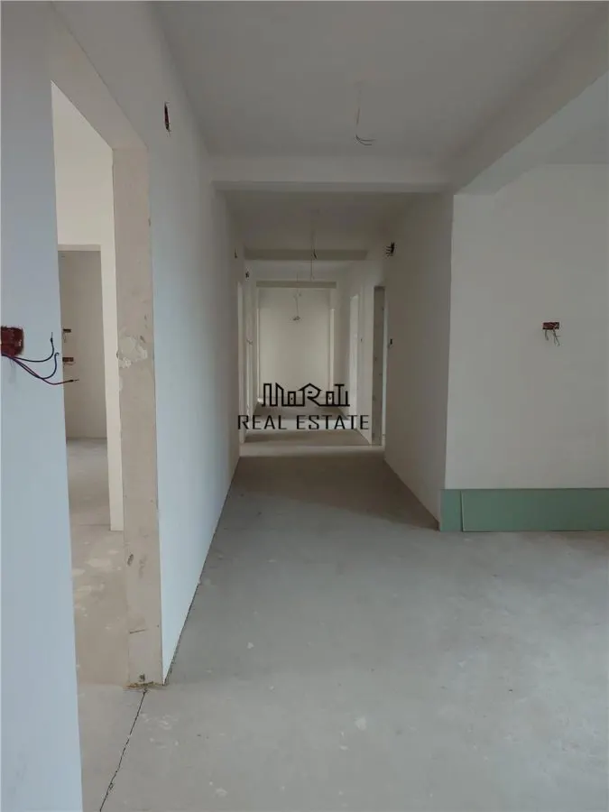 Immeuble Neuf Adapté à l'Hébergement ou Bureaux à Brad, Hunedoara - foto 7