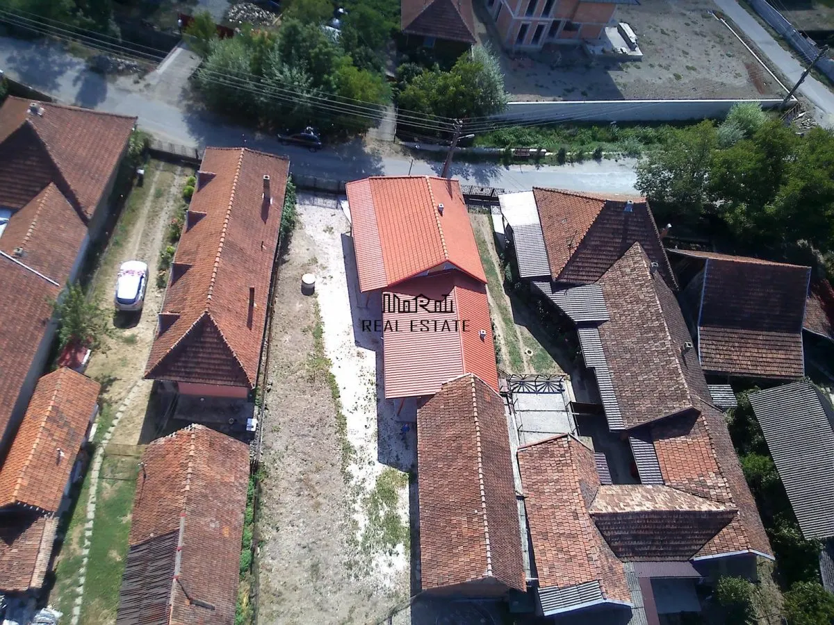 Casa renovata cu teren si anexe in Birtin - foto 20