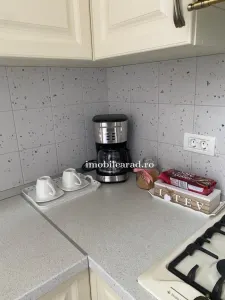 Apartamento ultracentral €60 por día, amueblado con estilo único junto al Ayuntamiento de Arad - foto 12