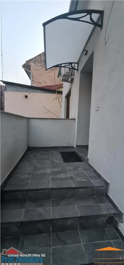 Apartment with 2 bedrooms for sale 46 sqm in Arad, Central area - foto 4
