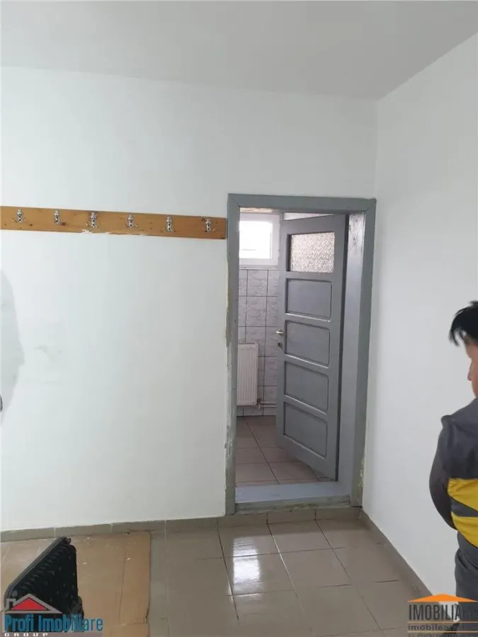 مستودع صناعي للإيجار – 590 م²، الطريق السريع A1، اتجاه تيميشوارا - foto 7