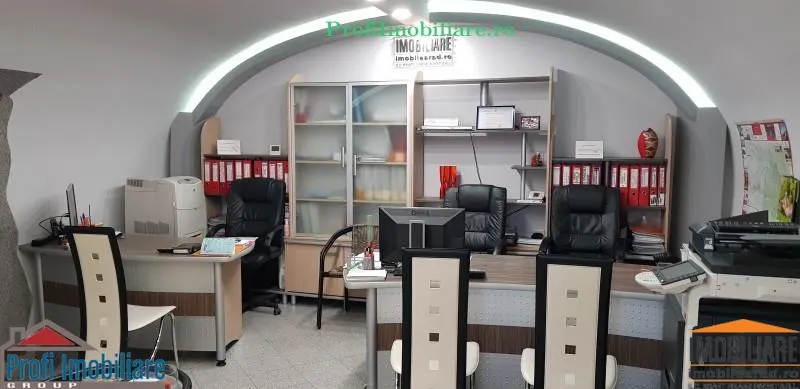 Ultra-Central Commercial Space for Offices, Salon or Practice in Arad - foto 3