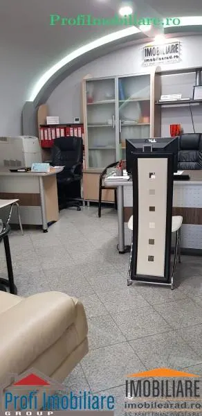 Ultra-Central Commercial Space for Offices, Salon or Practice in Arad - foto 4