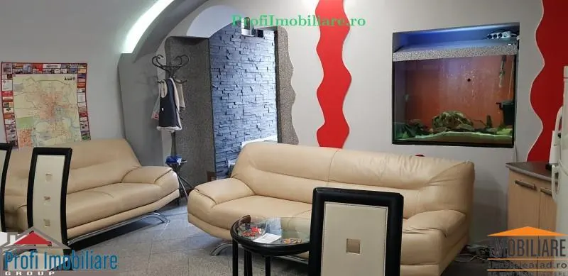 Ultra-Central Commercial Space for Offices, Salon or Practice in Arad - foto 7