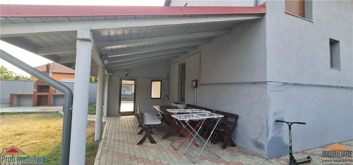 Vila P+M cu garaj inchis, in Bujac, pe colt - foto 6