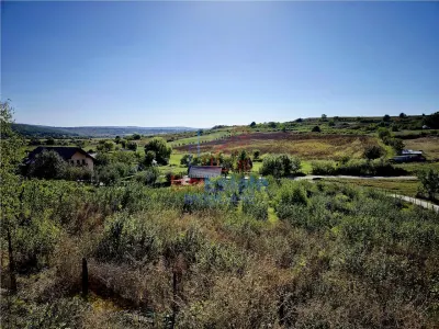 Casa individuala cu vedere frumoasa - foto 10