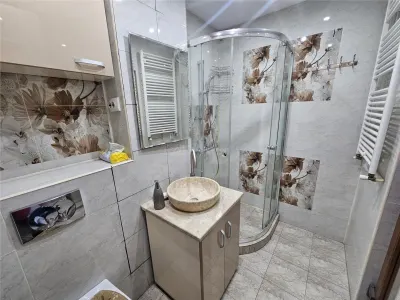 Apartment with 2 bedrooms for sale 54 sqm in Resita, Micro I area - foto 19