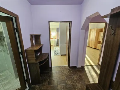 Apartment with 2 bedrooms for sale 54 sqm in Resita, Micro I area - foto 9