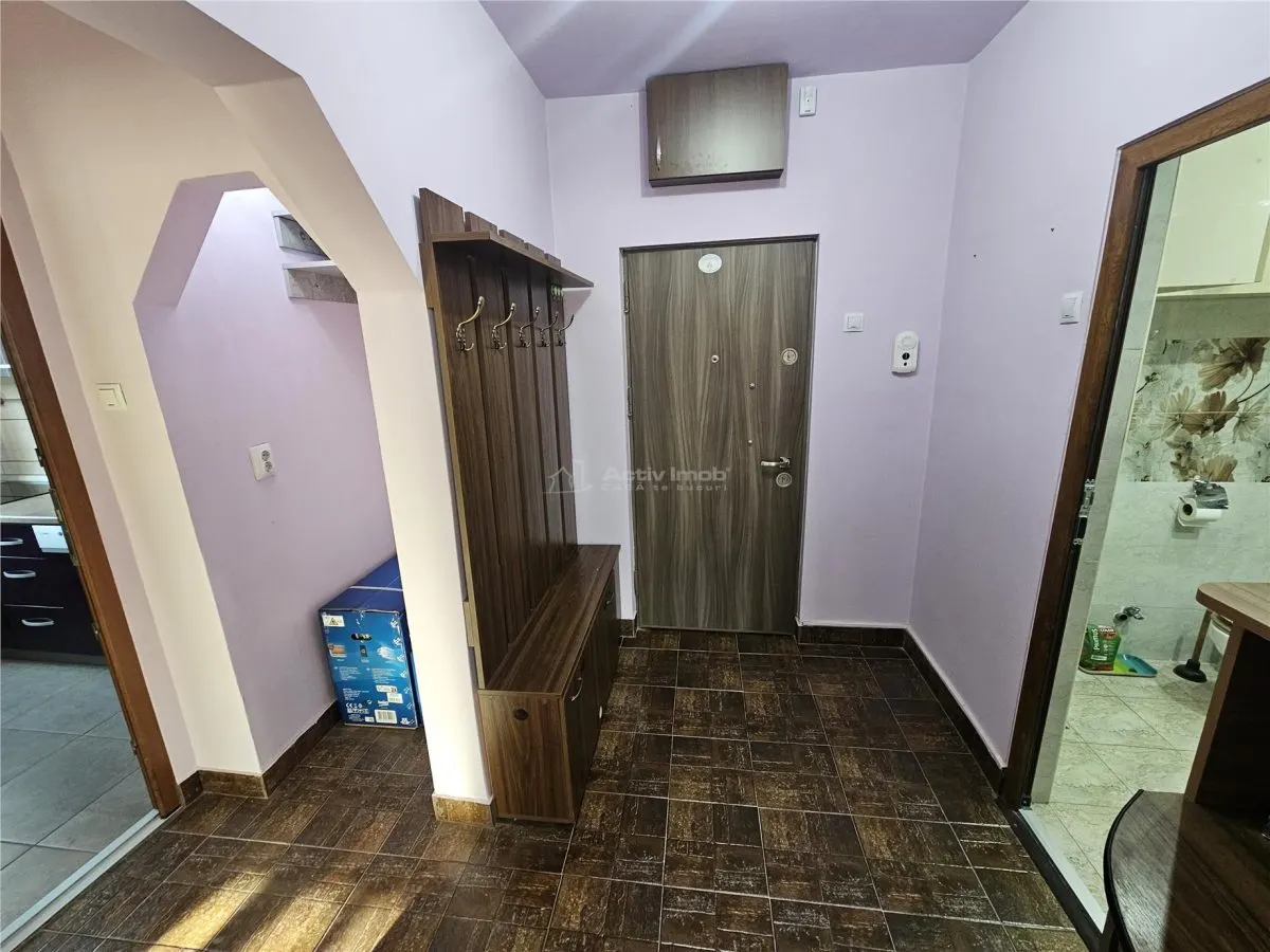 Apartment with 2 bedrooms for sale 54 sqm in Resita, Micro I area - foto 10
