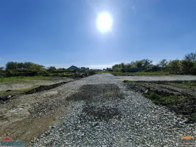 404 sqm Plot with Full Utilities – Residential Land in Gai, Arad - foto 4