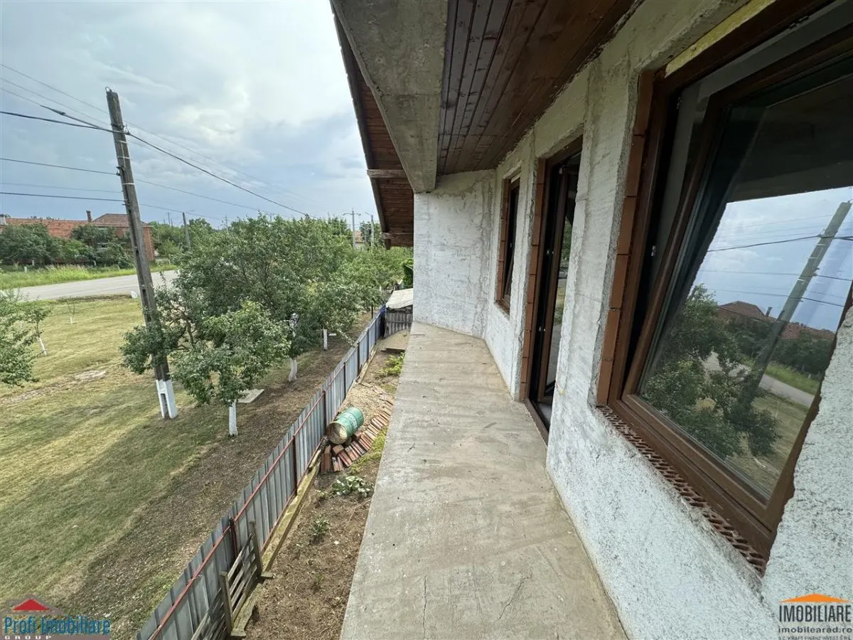 Casa noua cu 6 camere in SAGU la principala - jud. Arad - foto 6