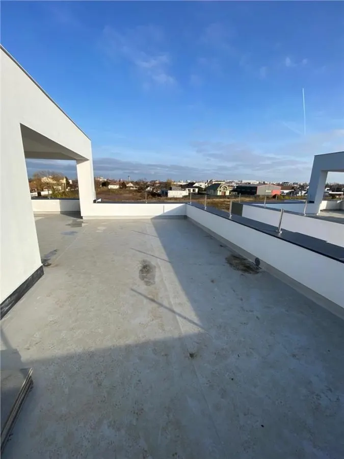 Vila moderna cu terasa panoramica, zona Gai - foto 2