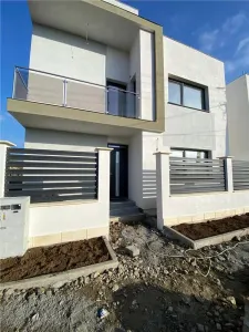 Vila moderna cu terasa panoramica, zona Gai - foto 15