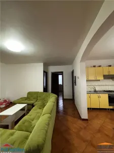Apartamento de Tres Dormitorios en Alquiler, Barrio Gai, Arad - foto 11