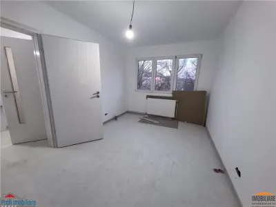 Apartament cu 2 camere renovat zona Tipografilor - foto 6
