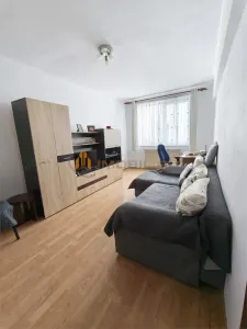 3卧室公寓，普瓦捷-弗鲁莫萨区 - Iasi