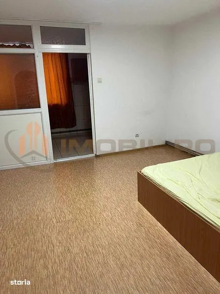 Garsoniera - zona cartier Tatarasi - foto 1