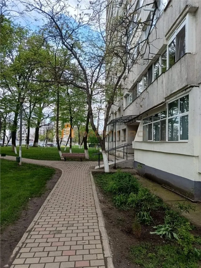 Apartament 2 camere zona Podu Ros proximitate Palas - foto 1