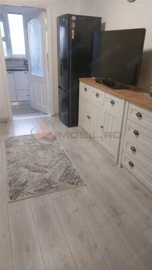 Apartament 4 camere zona cartier Nicolina 1 - foto 5