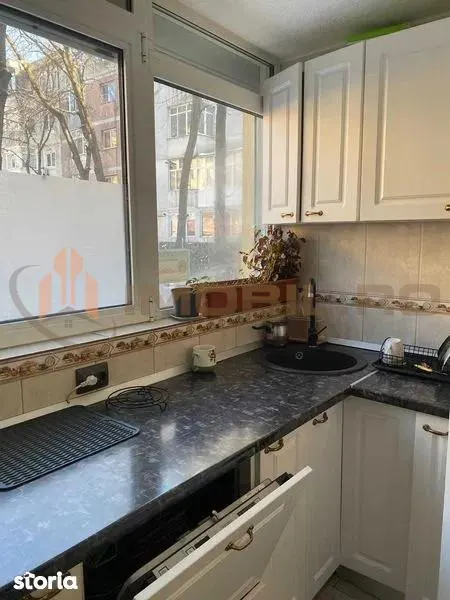 Apartament 4 camere zona cartier Nicolina 1 - foto 10