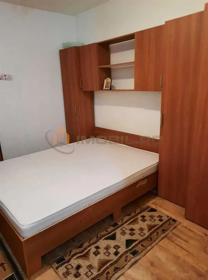 Garsoniera buna - zona Baza 3 - foto 1