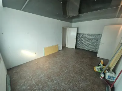 Apartment with 2 bedrooms for sale 46 sqm in Resita, Micro I area - foto 11