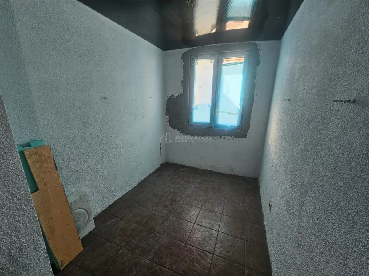 Apartment with 2 bedrooms for sale 46 sqm in Resita, Micro I area - foto 17